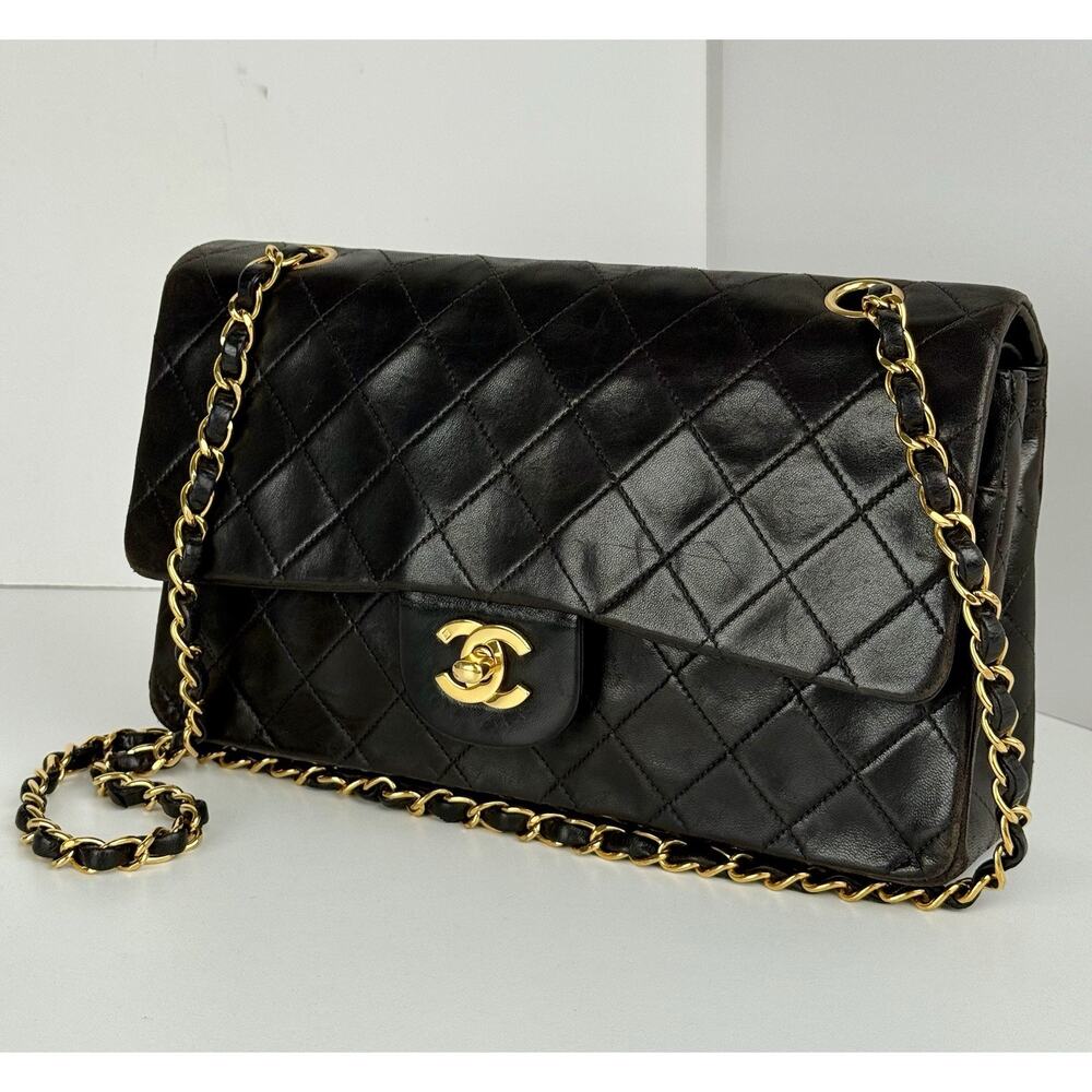 Chanel Vintage Classic Double Flap Bag Quilted Black Leather - Picture 1 of 16